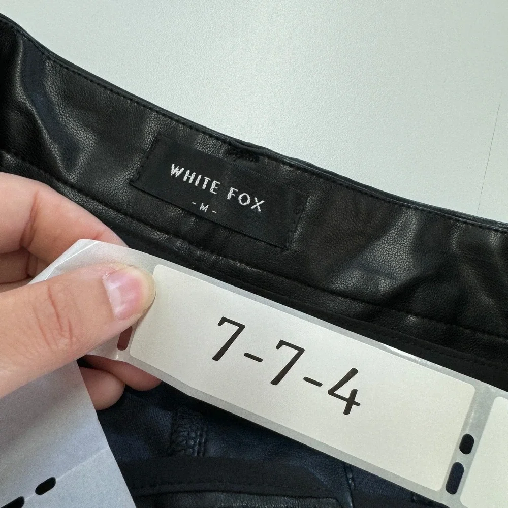 White‎ Fox Pants Womens Medium Black Faux Leather High Waisted Chic - Picture 5 of 9